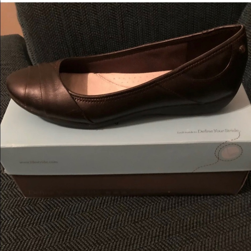 Ladies Casual Flats